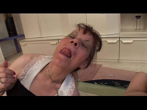 ❤️ Due nonne e un nonno fanno una cosa a tre ❤️❌ Pornoal it.fuckmymac.ru ❌