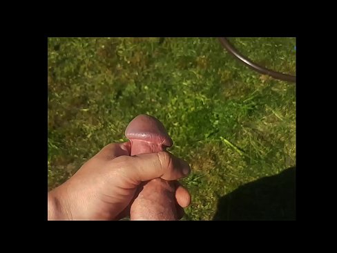 ❤️ Hot hottie si fa scopare la figa rosa e sborra con uno squirt in un giardino estivo ❤️❌ Pornoal it.fuckmymac.ru ❌