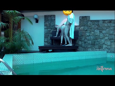 ❤️ Il capo invita la cameriera alla piscina, ma non poteva resistere a un caldo ❤️❌ Pornoal it.fuckmymac.ru ❌